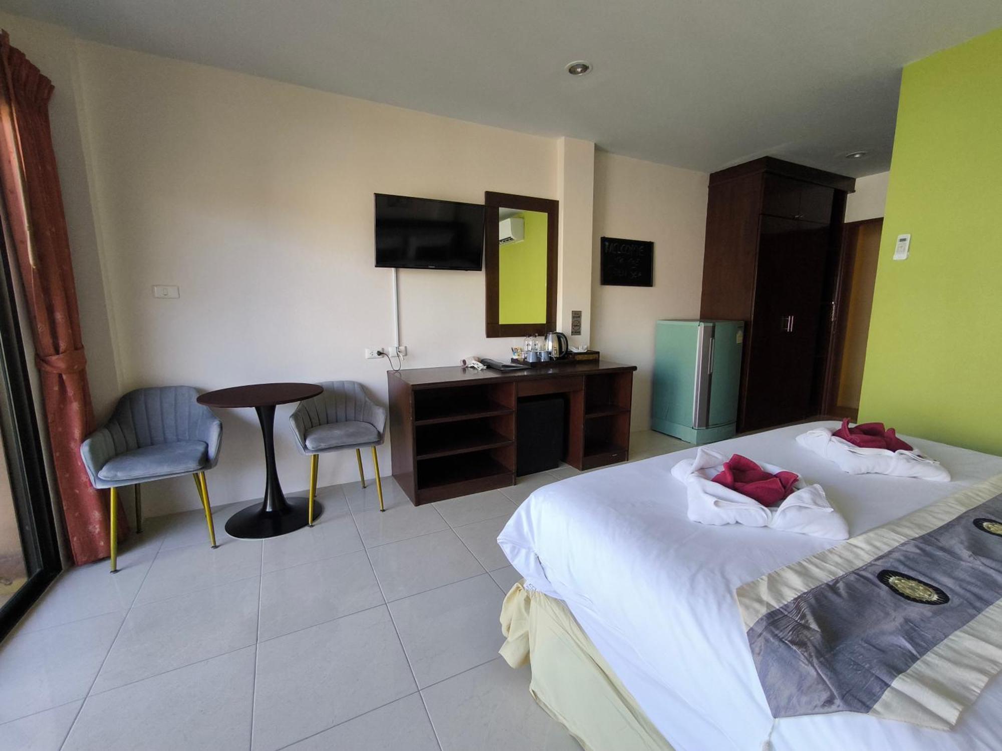 Seven Seas Hotel Patong Ngoại thất bức ảnh