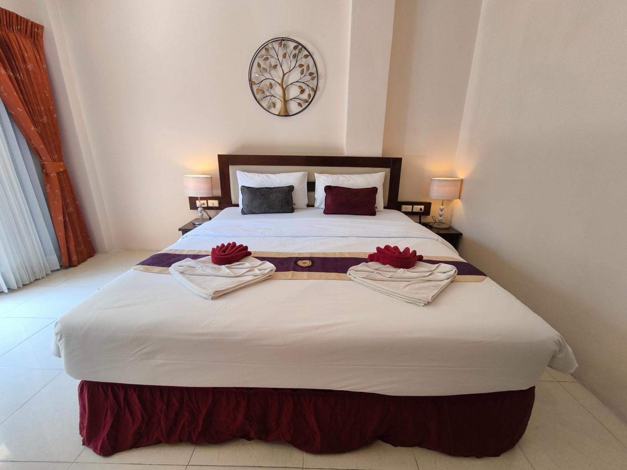 Seven Seas Hotel Patong Ngoại thất bức ảnh